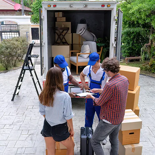 Preisfaktoren beim Möbeltransport in Dübendorf